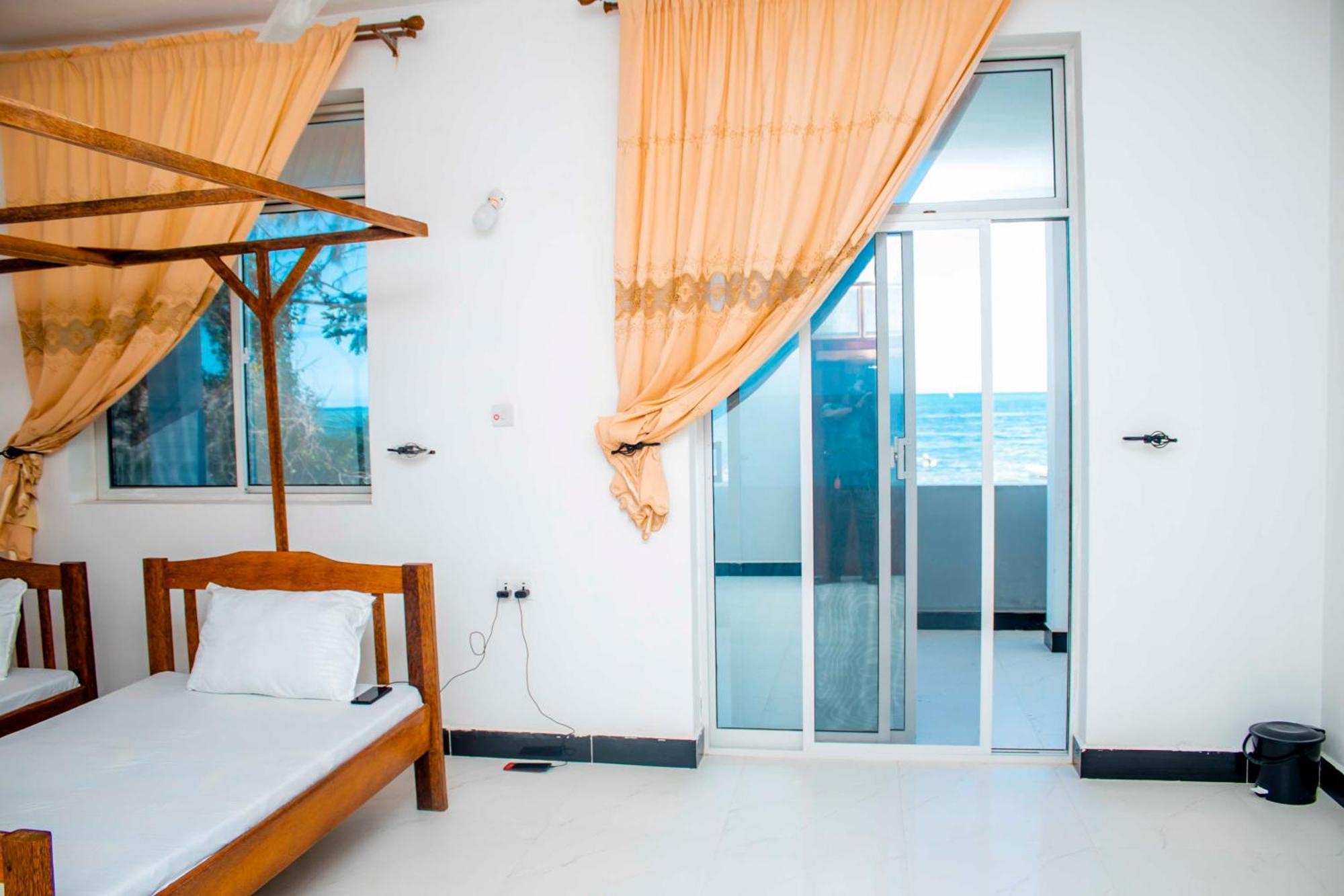 Zanzibar Beach Front * Uroa