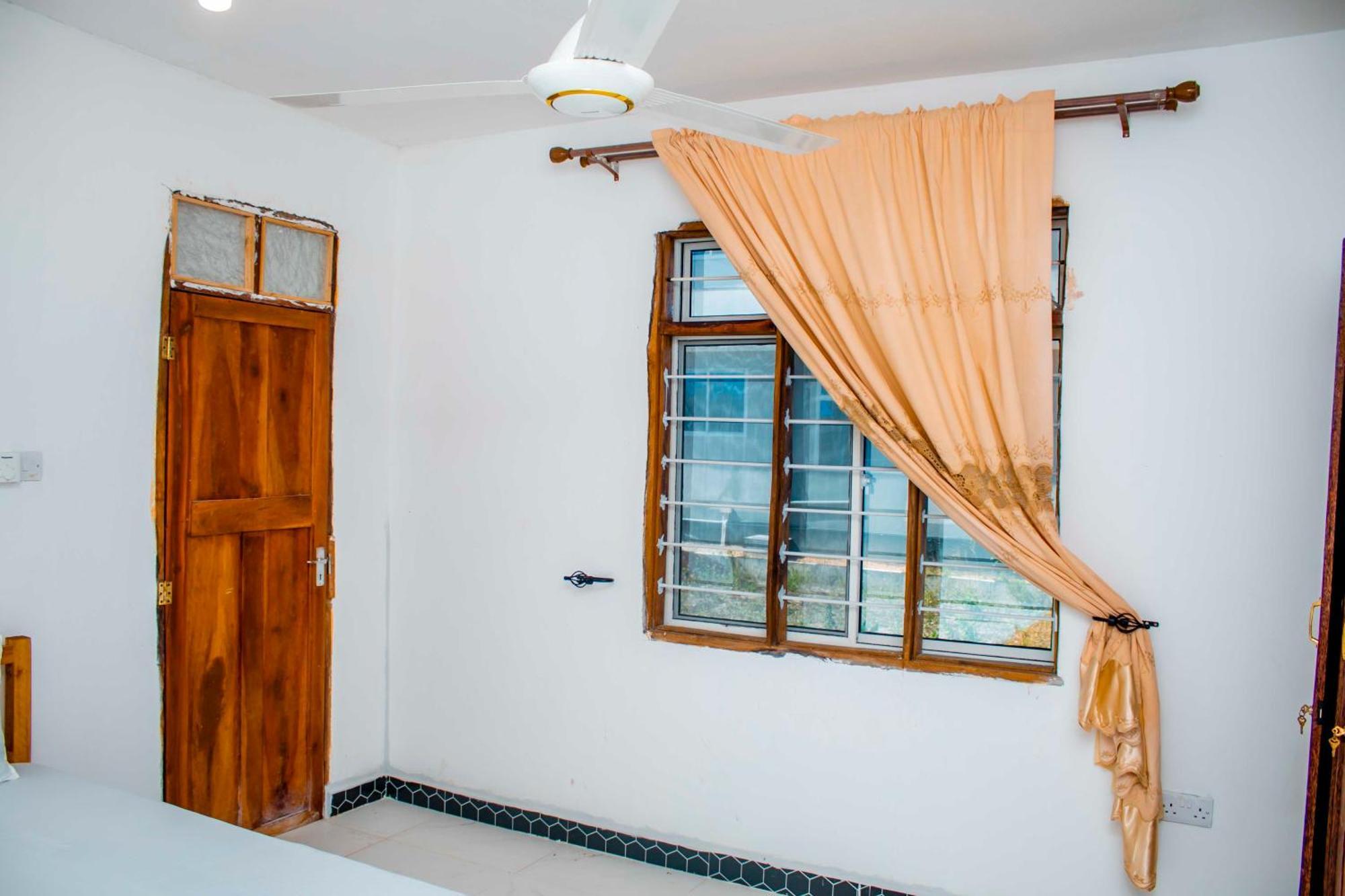 Hotell Zanzibar Beach Front Uroa